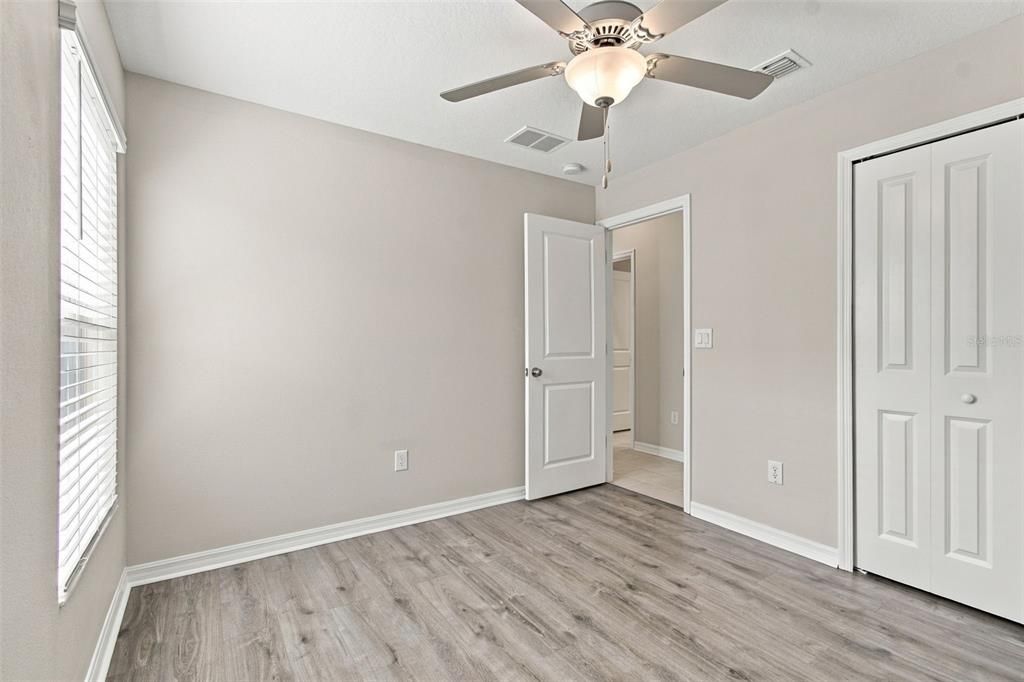 For Sale: $345,000 (4 beds, 2 baths, 1850 Square Feet)