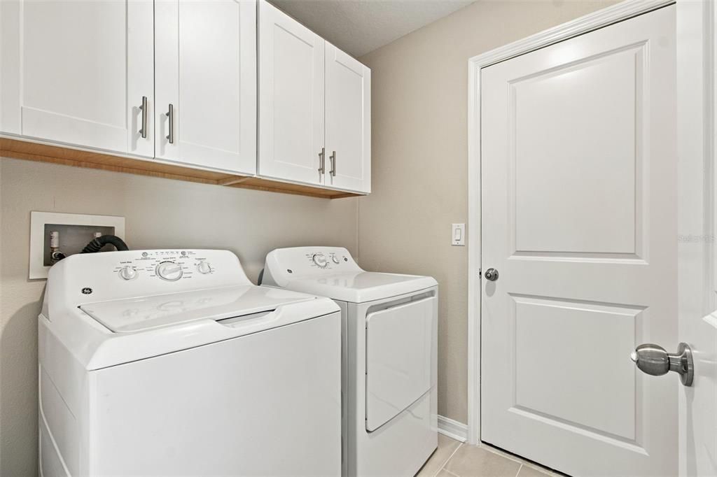 For Sale: $345,000 (4 beds, 2 baths, 1850 Square Feet)