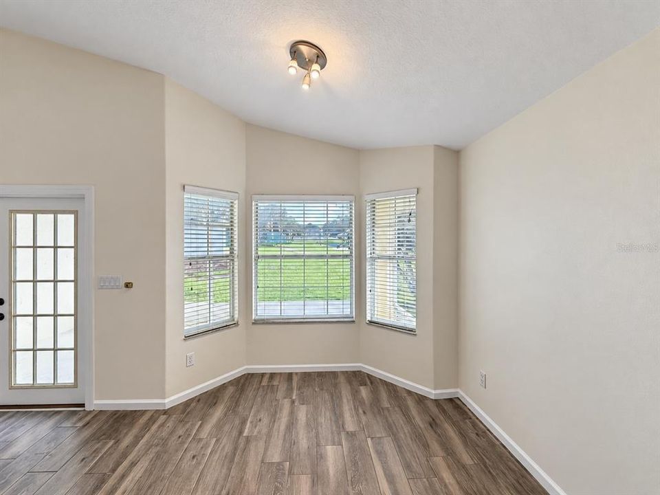For Sale: $368,000 (3 beds, 2 baths, 1740 Square Feet)
