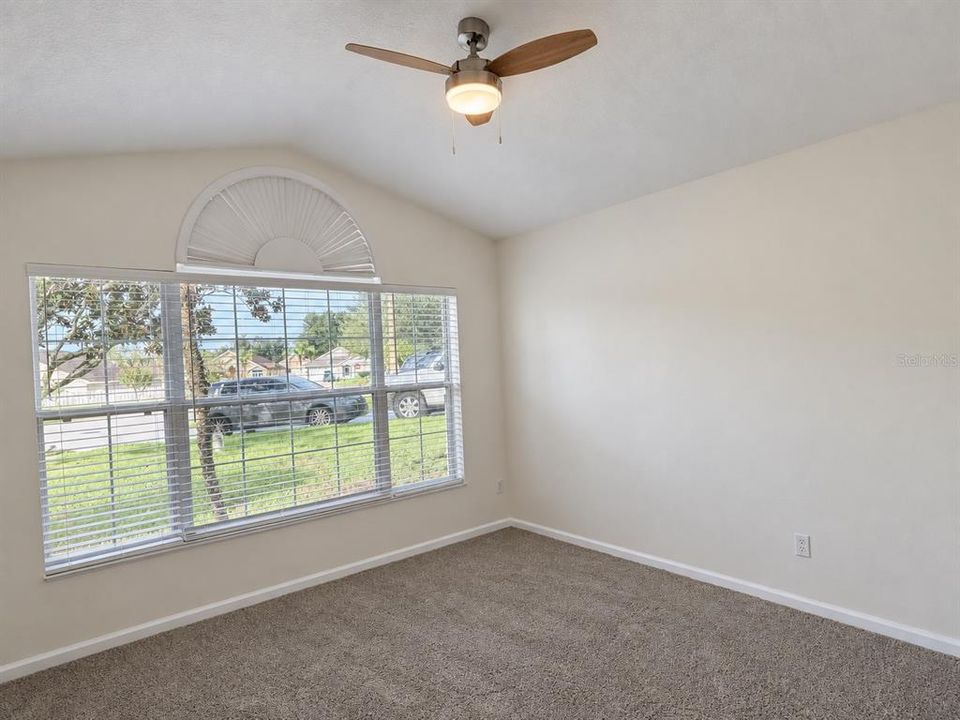 For Sale: $368,000 (3 beds, 2 baths, 1740 Square Feet)