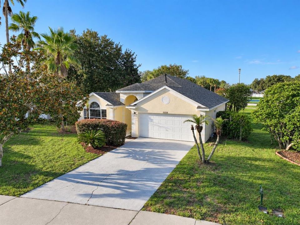 For Sale: $368,000 (3 beds, 2 baths, 1740 Square Feet)