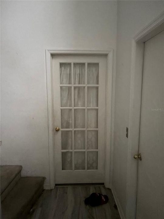 На продажу: $299,999 (4 спален, 2 ванн, 2564 Квадратных фут)