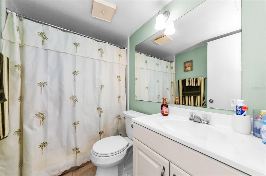 For Rent: $1,850 (2 beds, 2 baths, 1038 Square Feet)