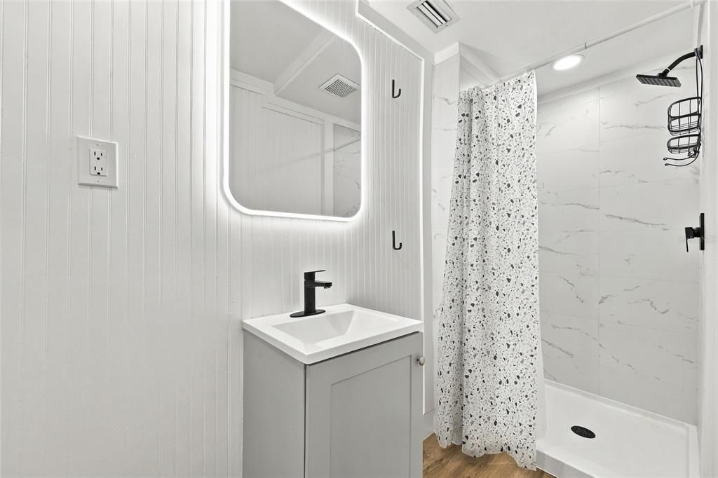 В аренду: $1,400 (1 спален, 1 ванн, 348 Квадратных фут)