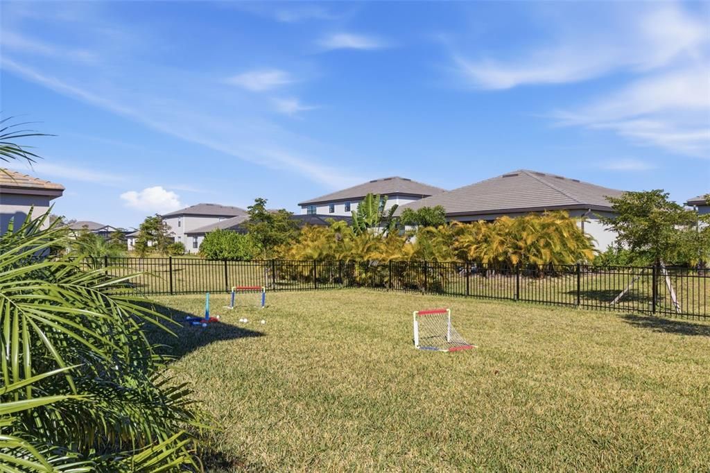 For Rent: $4,700 (5 beds, 3 baths, 3257 Square Feet)