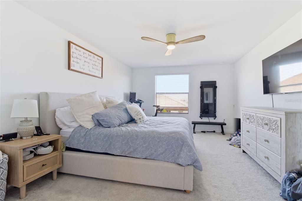 For Rent: $4,700 (5 beds, 3 baths, 3257 Square Feet)