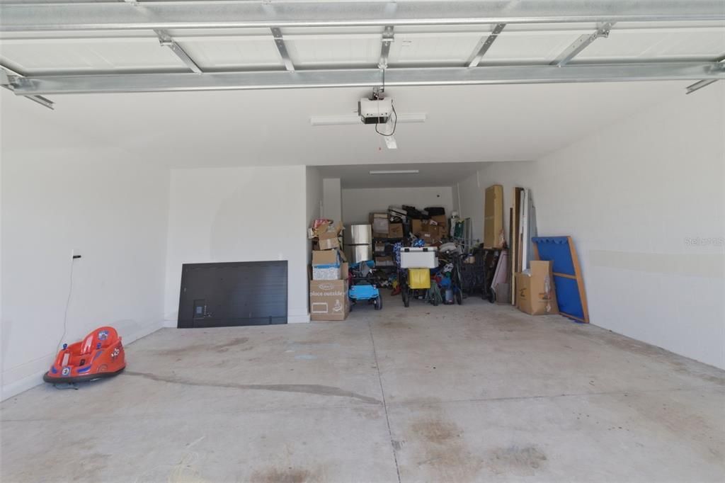 For Rent: $4,700 (5 beds, 3 baths, 3257 Square Feet)