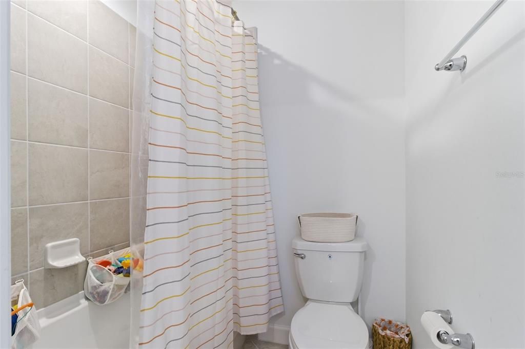 For Rent: $4,700 (5 beds, 3 baths, 3257 Square Feet)