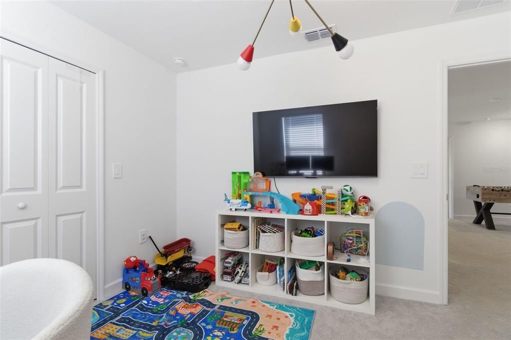 For Rent: $4,700 (5 beds, 3 baths, 3257 Square Feet)