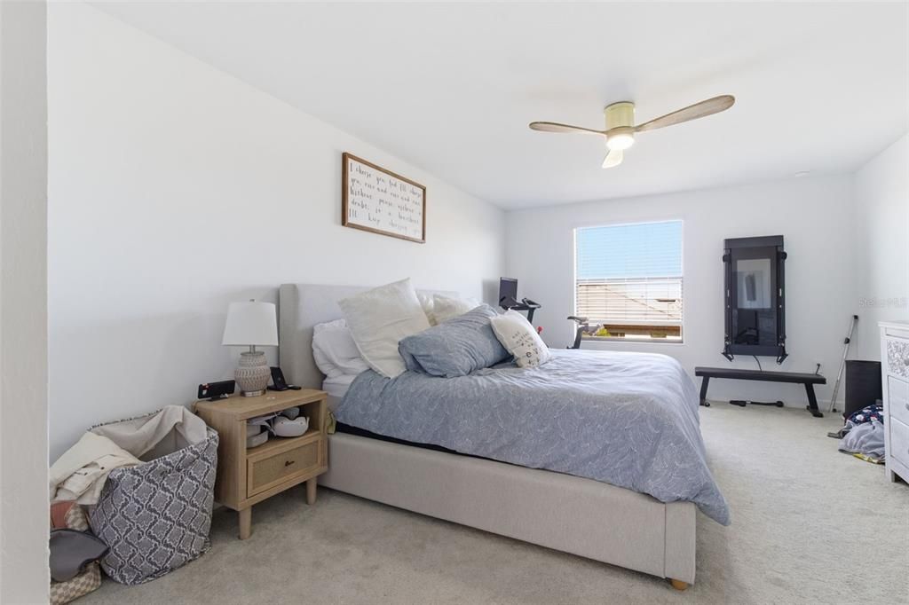For Rent: $4,700 (5 beds, 3 baths, 3257 Square Feet)
