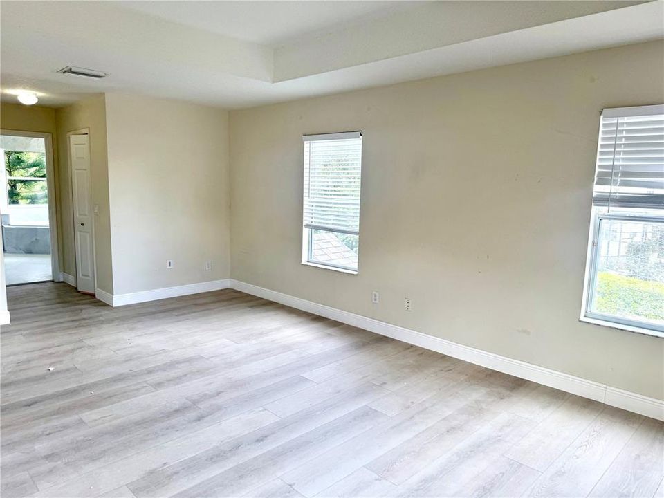 В аренду: $3,900 (5 спален, 3 ванн, 3074 Квадратных фут)