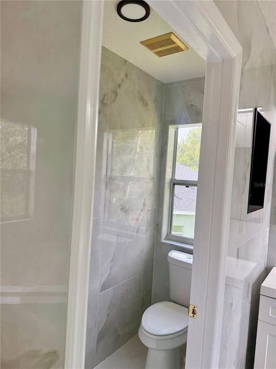 В аренду: $3,900 (5 спален, 3 ванн, 3074 Квадратных фут)