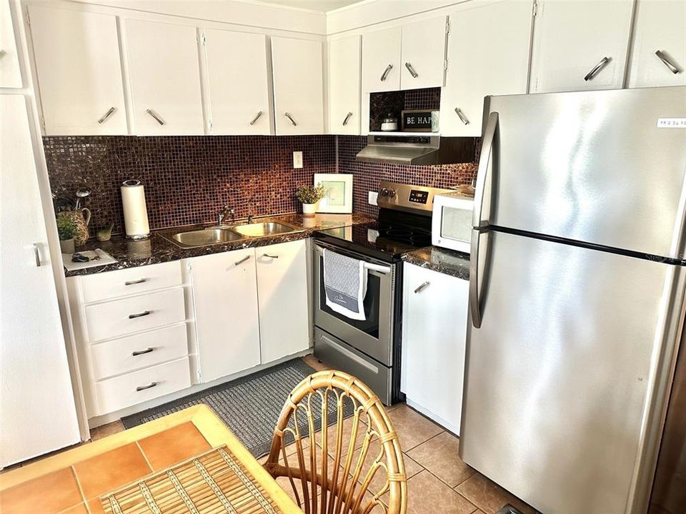 En Venta: $99,500 (2 camas, 1 baños, 808 Pies cuadrados)