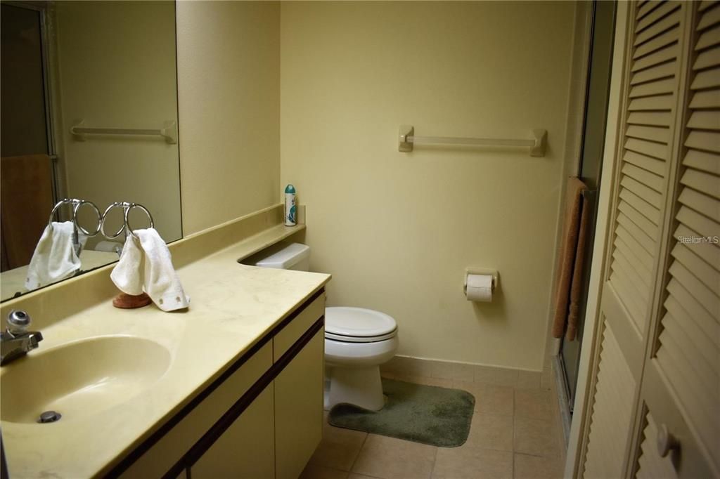 For Rent: $2,200 (2 beds, 2 baths, 1125 Square Feet)