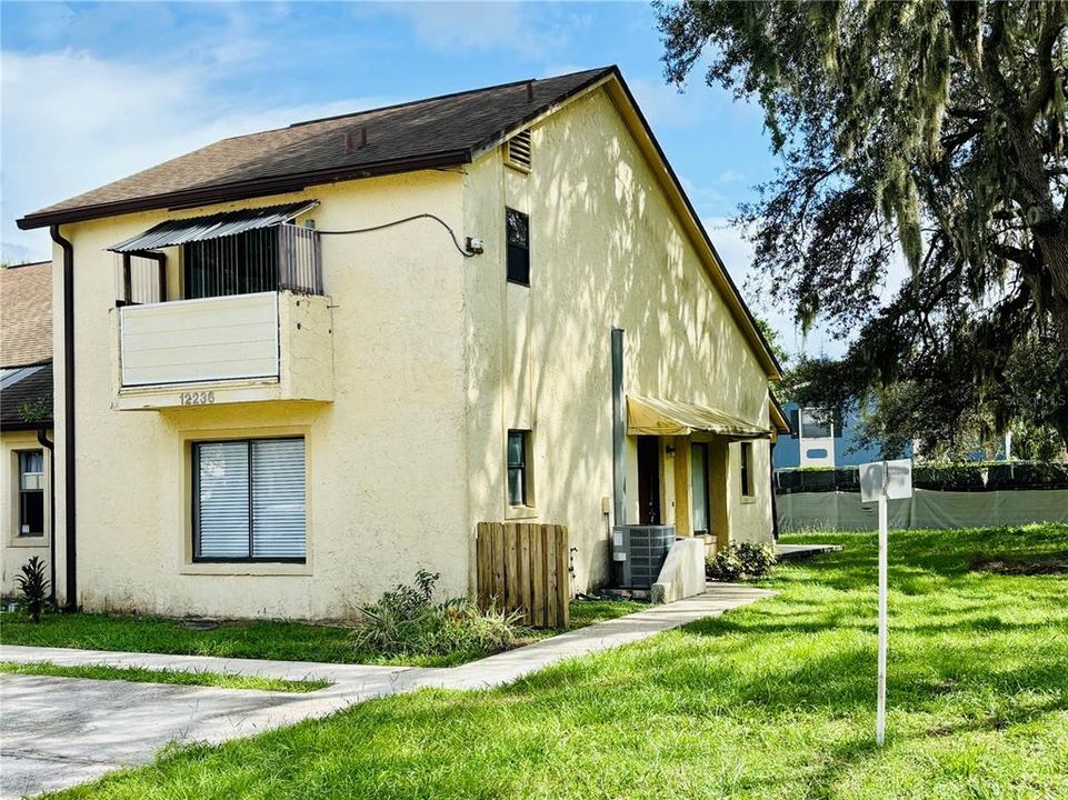 В аренду: $1,680 (2 спален, 2 ванн, 1200 Квадратных фут)