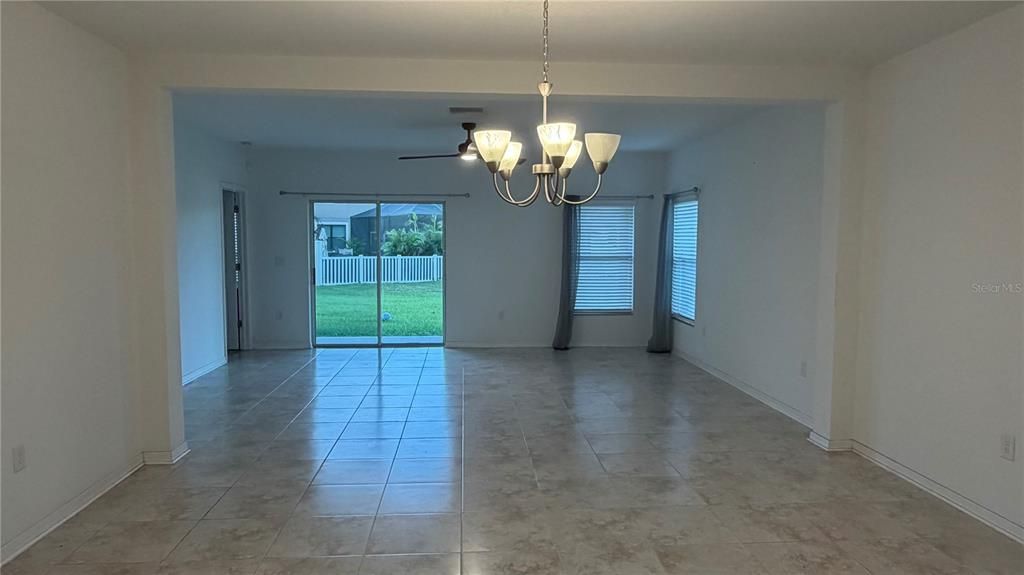For Rent: $2,450 (4 beds, 3 baths, 2098 Square Feet)