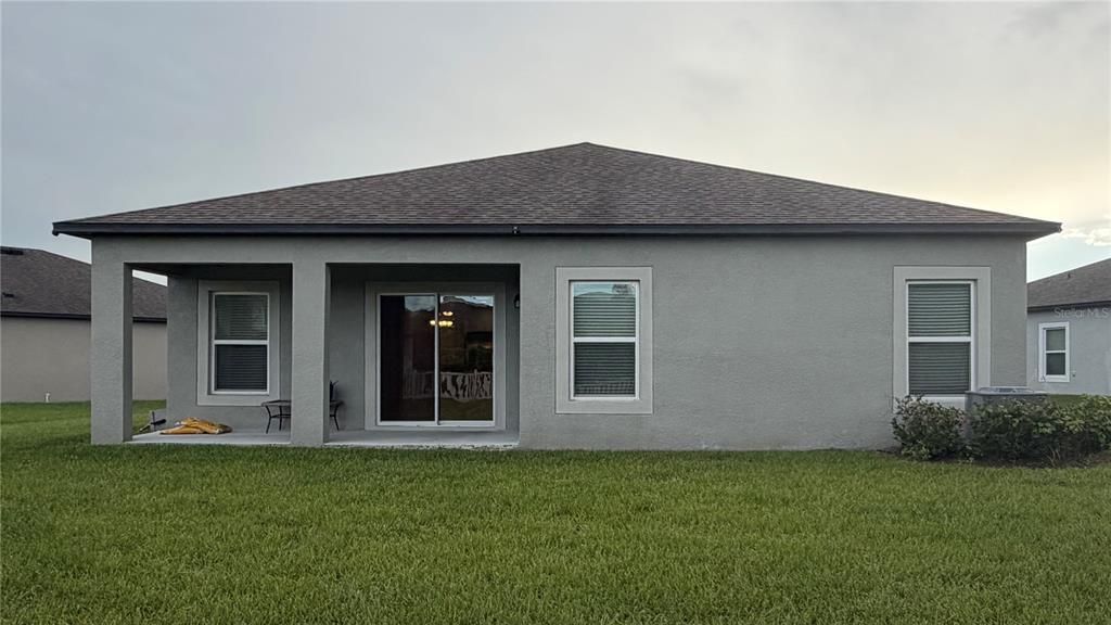 For Rent: $2,450 (4 beds, 3 baths, 2098 Square Feet)
