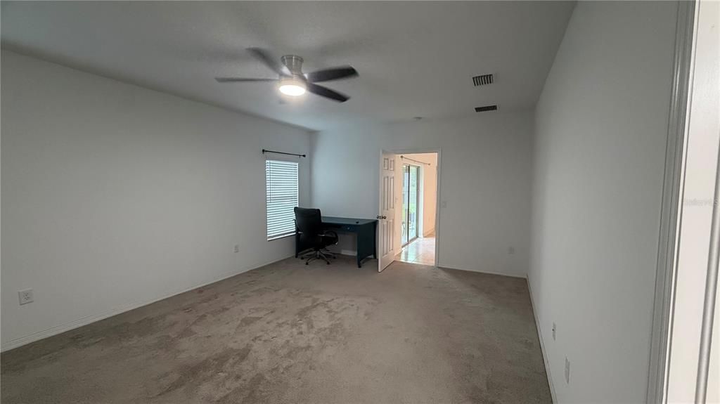 For Rent: $2,450 (4 beds, 3 baths, 2098 Square Feet)