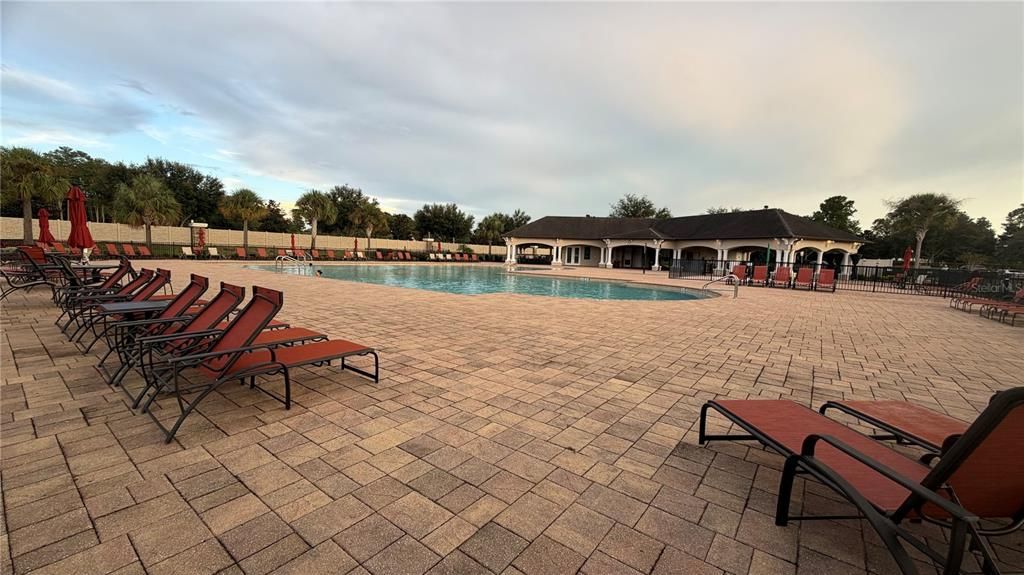 For Rent: $2,450 (4 beds, 3 baths, 2098 Square Feet)