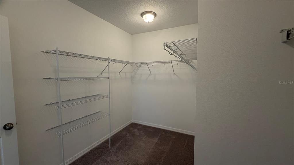 For Rent: $2,450 (4 beds, 3 baths, 2098 Square Feet)