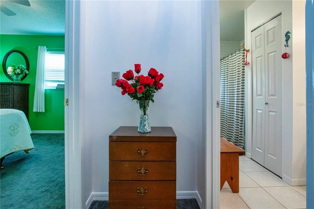 For Sale: $264,900 (2 beds, 2 baths, 1516 Square Feet)