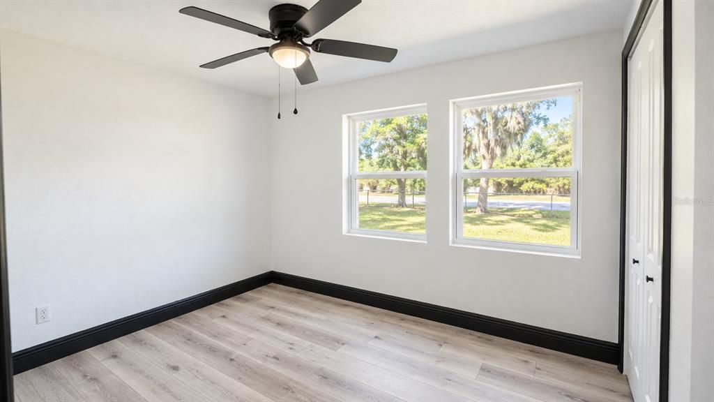 For Sale: $275,000 (3 beds, 2 baths, 1520.08 Square Feet)
