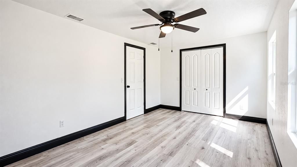For Sale: $275,000 (3 beds, 2 baths, 1520.08 Square Feet)