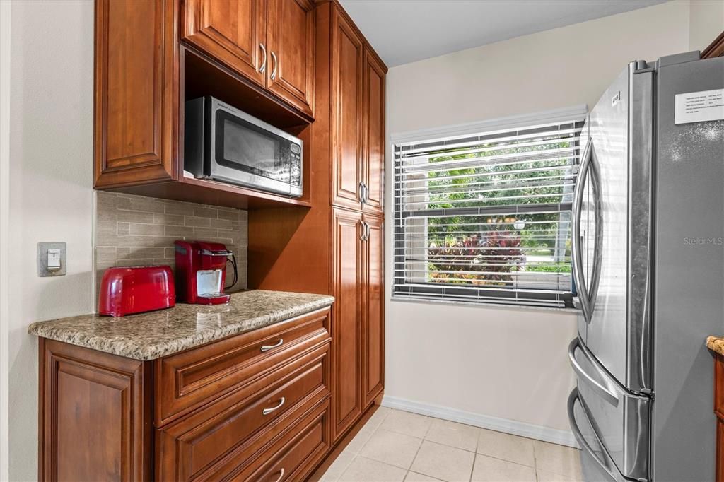 En Venta: $349,900 (2 camas, 2 baños, 1065 Pies cuadrados)