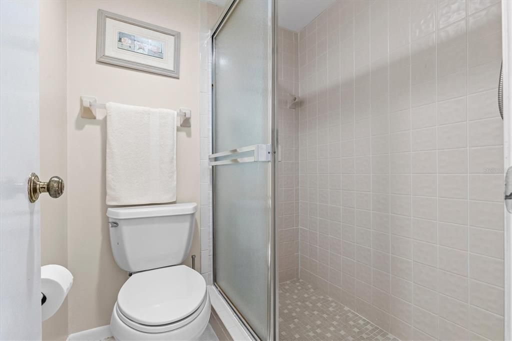 En Venta: $349,900 (2 camas, 2 baños, 1065 Pies cuadrados)