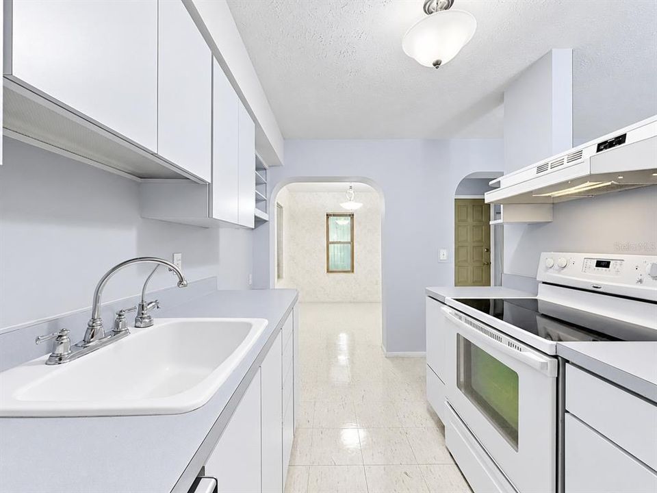 En Venta: $318,000 (3 camas, 2 baños, 1306 Pies cuadrados)