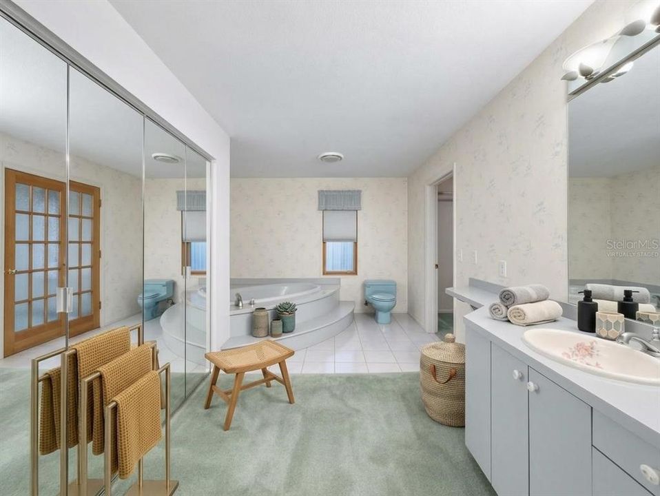 En Venta: $318,000 (3 camas, 2 baños, 1306 Pies cuadrados)