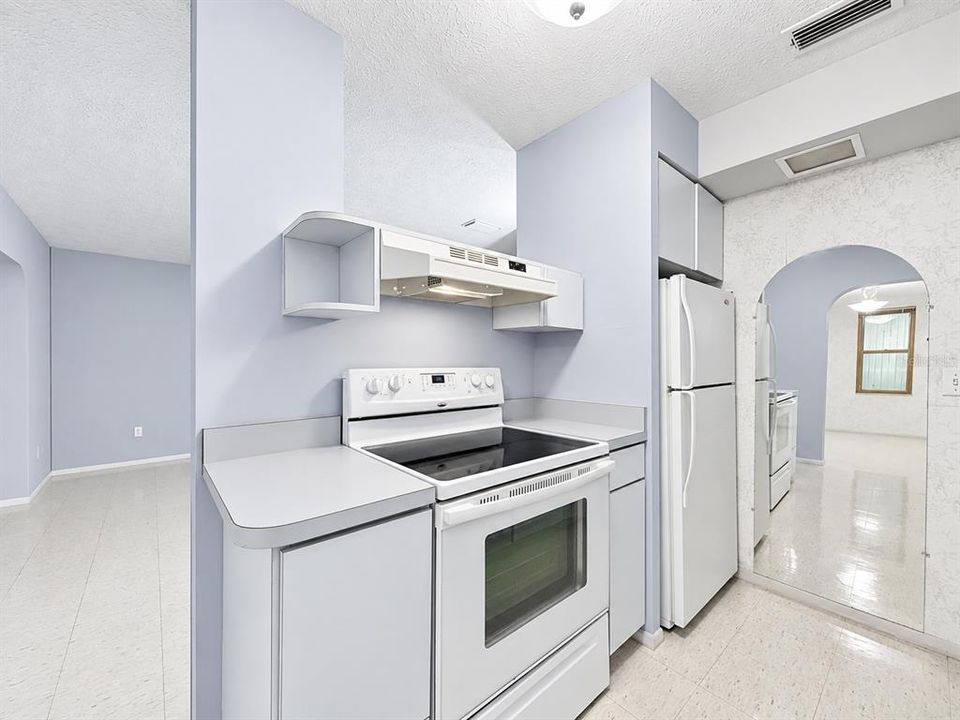 En Venta: $318,000 (3 camas, 2 baños, 1306 Pies cuadrados)