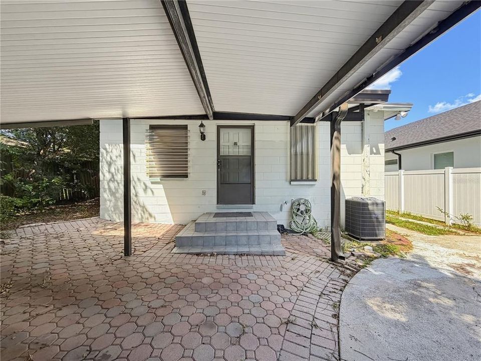 En Venta: $318,000 (3 camas, 2 baños, 1306 Pies cuadrados)