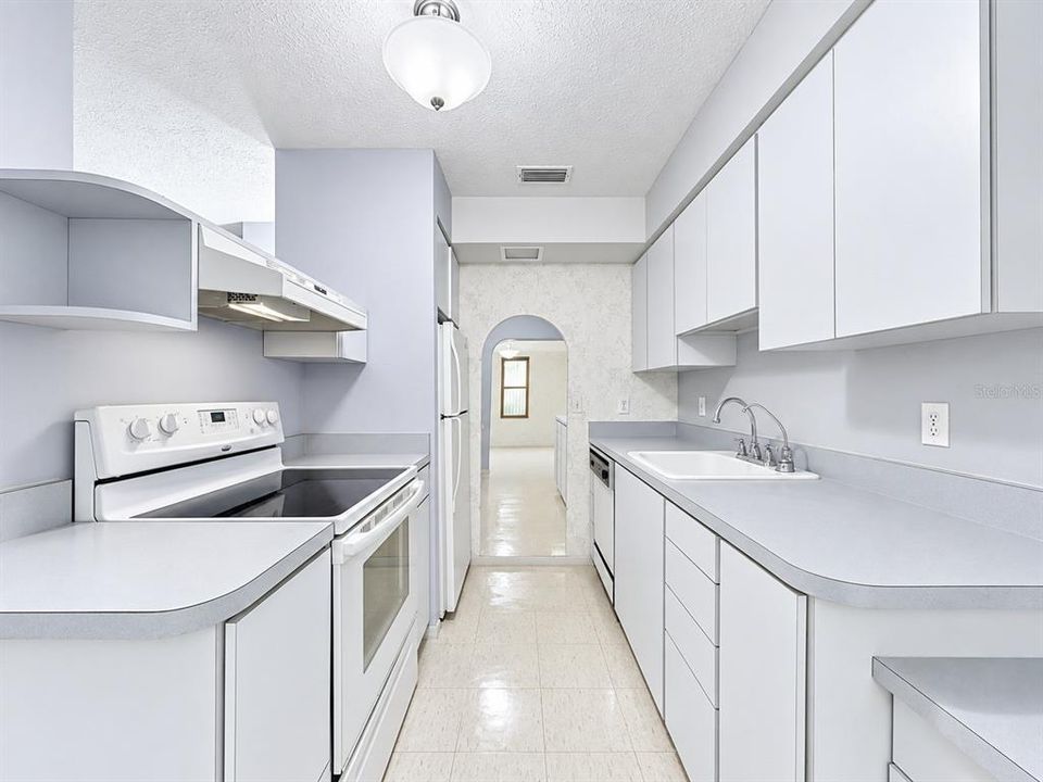 En Venta: $318,000 (3 camas, 2 baños, 1306 Pies cuadrados)