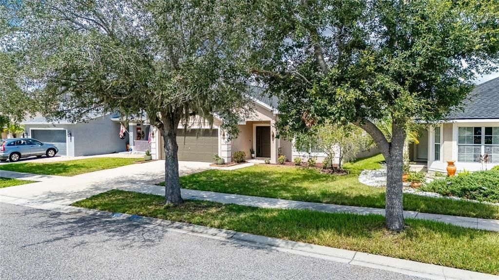 En Venta: $349,900 (3 camas, 2 baños, 2237 Pies cuadrados)