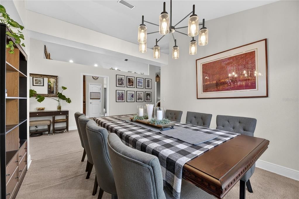 En Venta: $349,900 (3 camas, 2 baños, 2237 Pies cuadrados)