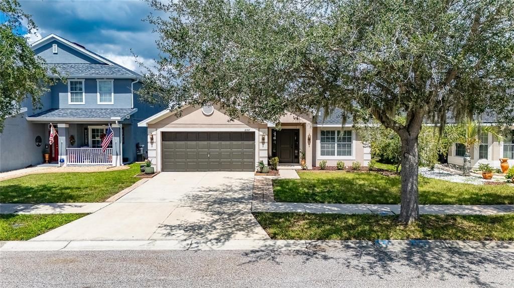 En Venta: $349,900 (3 camas, 2 baños, 2237 Pies cuadrados)