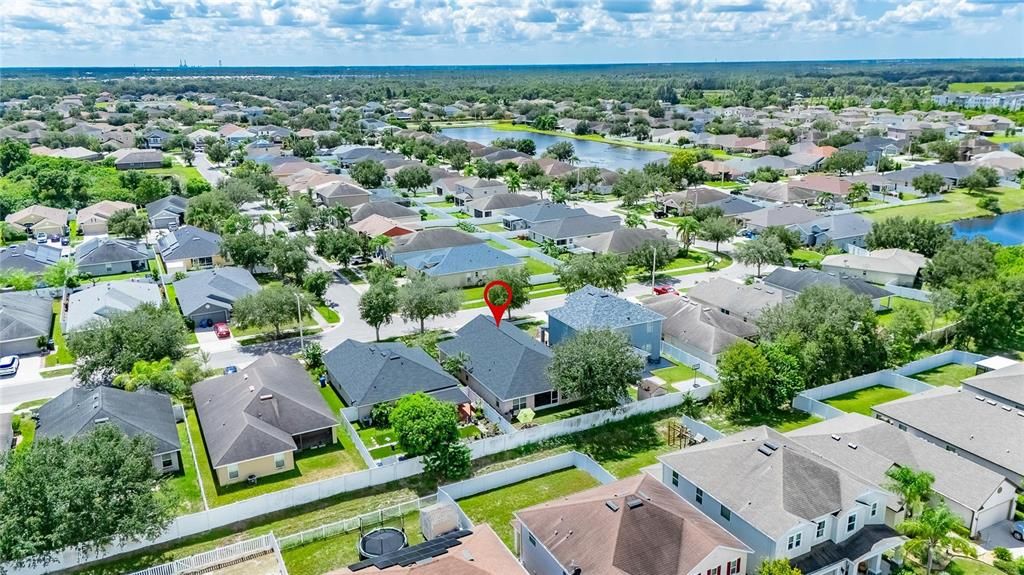 En Venta: $349,900 (3 camas, 2 baños, 2237 Pies cuadrados)