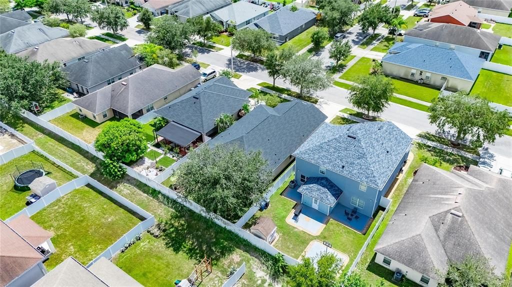 En Venta: $349,900 (3 camas, 2 baños, 2237 Pies cuadrados)