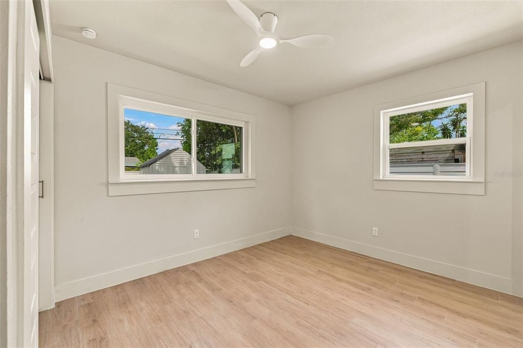 For Rent: $4,650 (3 beds, 3 baths, 1320 Square Feet)