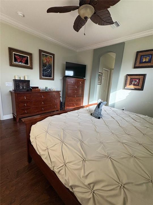 En Venta: $495,000 (3 camas, 2 baños, 2085 Pies cuadrados)