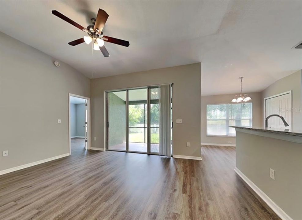 For Rent: $2,100 (4 beds, 2 baths, 2054 Square Feet)