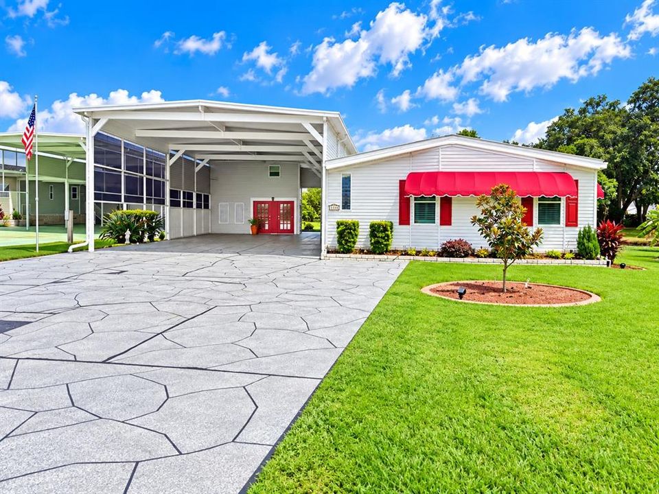 For Sale: $320,000 (2 beds, 2 baths, 1645 Square Feet)