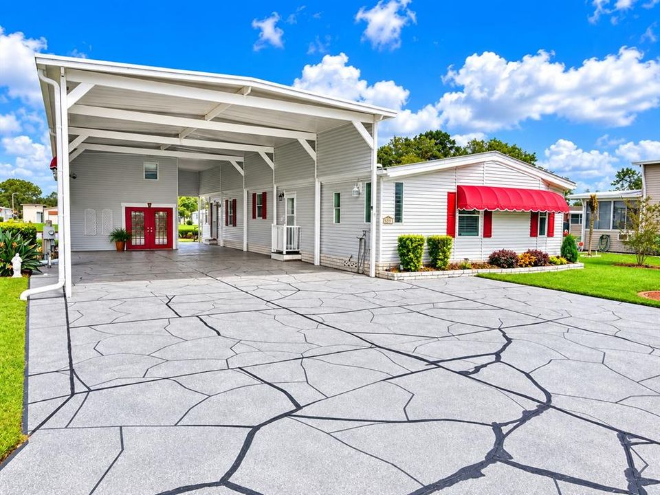 For Sale: $320,000 (2 beds, 2 baths, 1645 Square Feet)