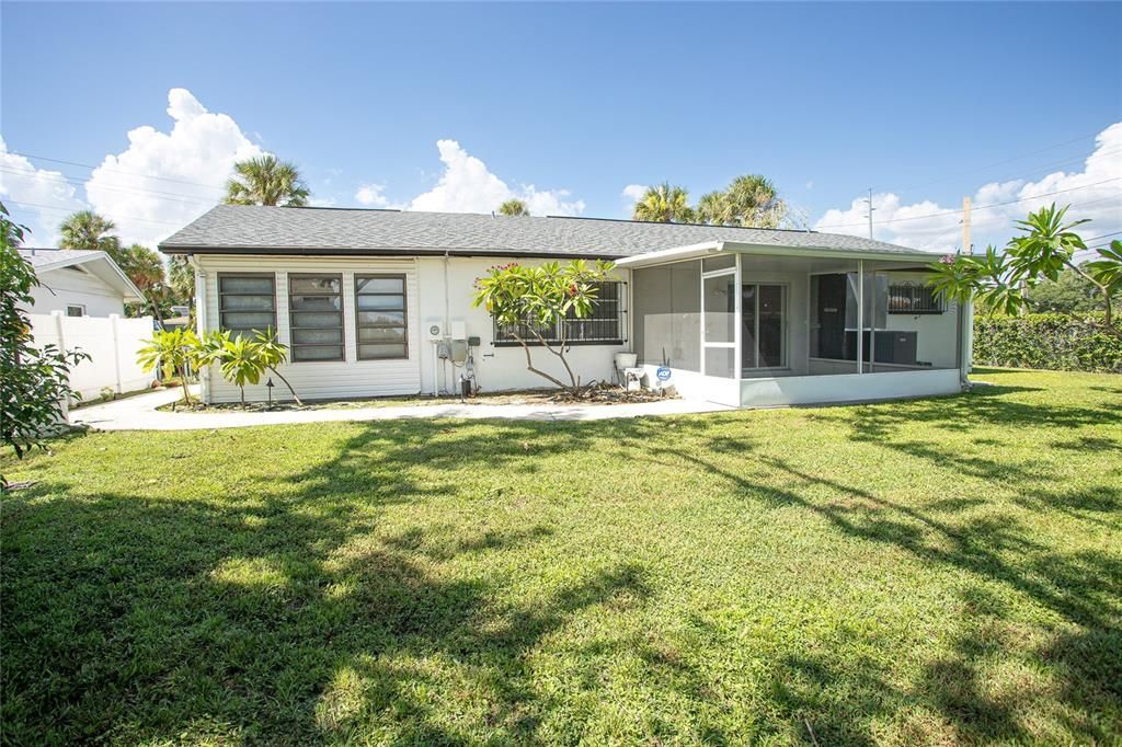 For Sale: $305,000 (3 beds, 2 baths, 1546 Square Feet)