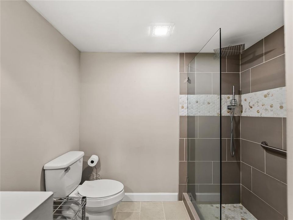 En Venta: $310,000 (2 camas, 2 baños, 1093 Pies cuadrados)