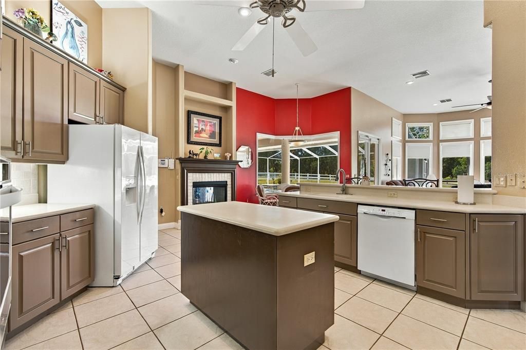 For Sale: $1,350,000 (3 beds, 2 baths, 3364 Square Feet)