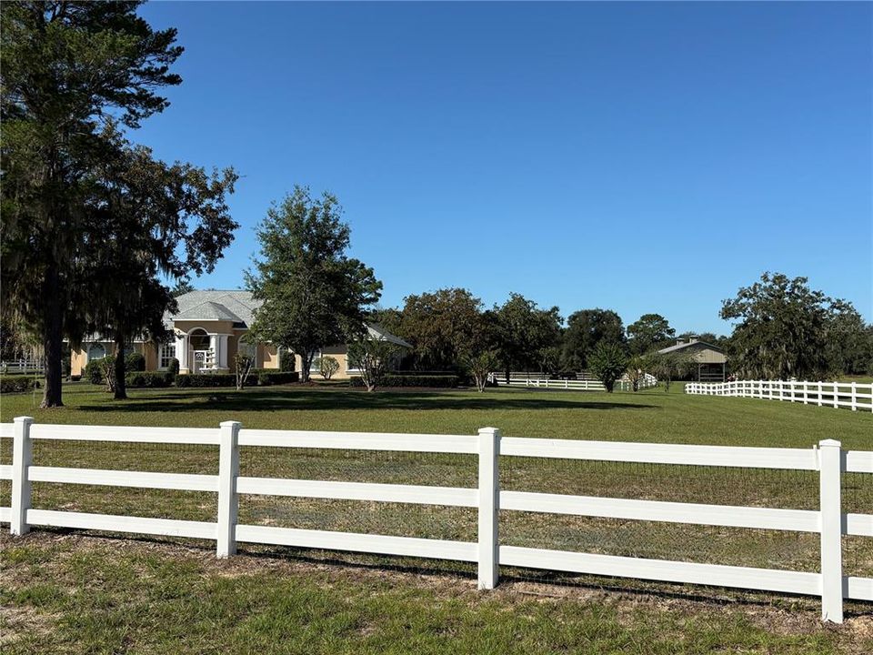 For Sale: $1,350,000 (3 beds, 2 baths, 3364 Square Feet)