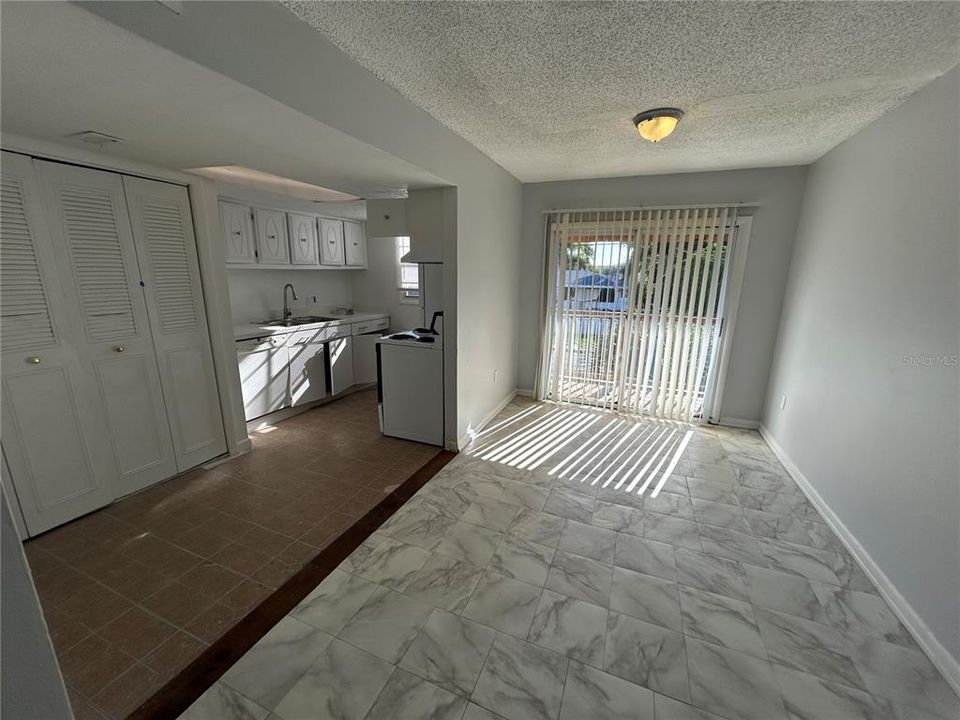 For Sale: $109,900 (3 beds, 2 baths, 1338 Square Feet)