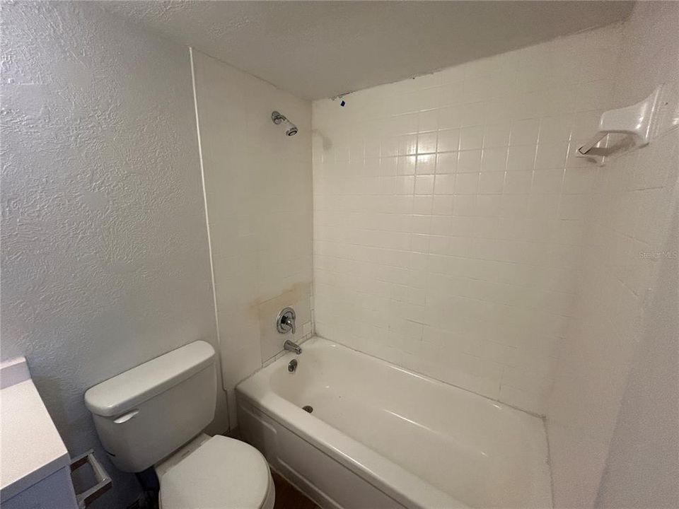 For Sale: $109,900 (3 beds, 2 baths, 1338 Square Feet)